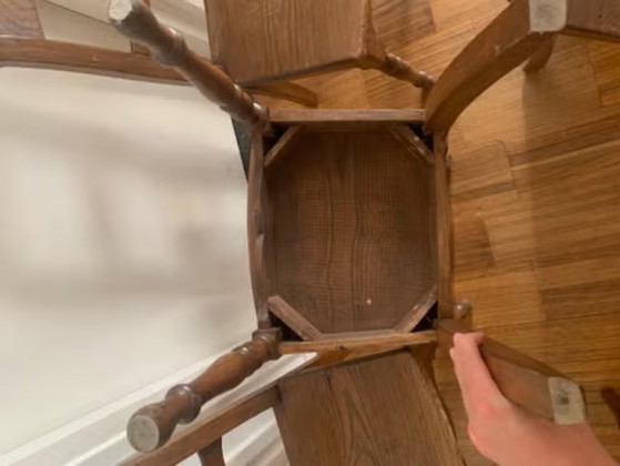 Image 1 of 5 Eiken Houten Stoeltjes Met Ronde Pootjes