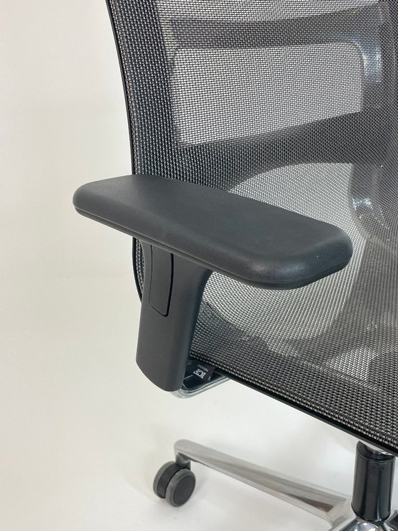 Image 1 of ICF Una Plus chair