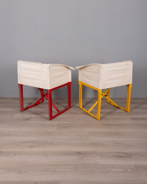 Par de sillas plegables modelo 4820 de Masayuki Matsukaze para Kartell, década de 1970. – Plastic (photo 3 of 17)