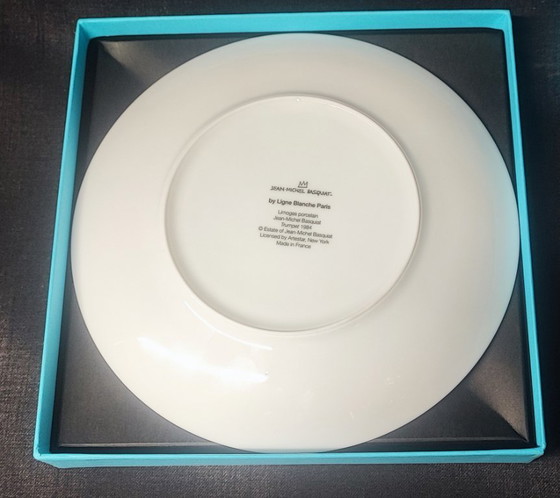 Image 1 of Piatto "Tromba" di Jean-Michel Basquiat, 1984 – Porcellana di Limoges – Ligne Blanche Paris