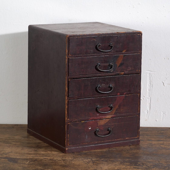 Antico kodansu giapponese laccato con cinque cassetti – Giappone, circa 1900 – Cassettiere, Iron (photo 4 of 40)