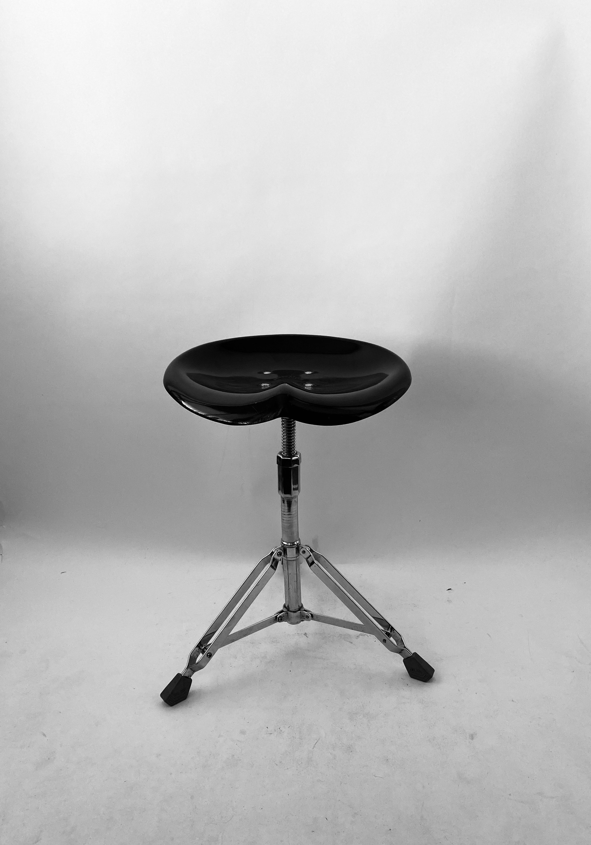 BEAT stool by Yasuaki Sasamoto for Dulton Co. Ltd | €350 | Whoppah