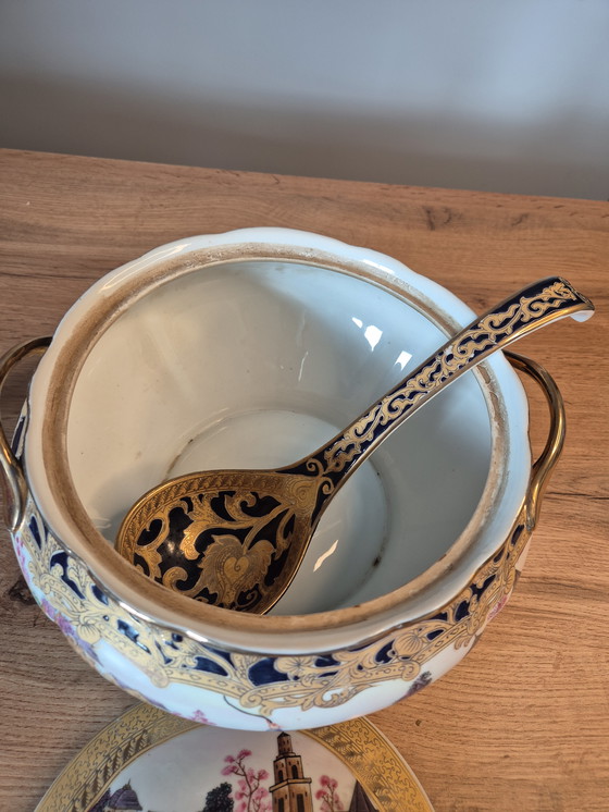Image 1 of Porcelain soup tureen
