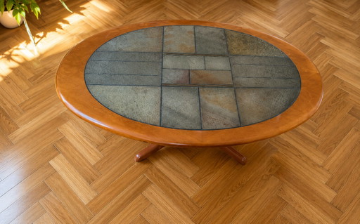 Mesa de salón vintage de estilo brutalista | Madera de cerezo y piedra natural | Años 70/80 | Mediados de siglo – salontafels