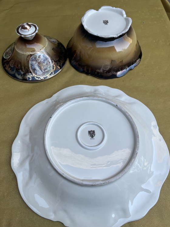 Image 1 of GOYA vintage schitterend versierde terrine met schaal porselein