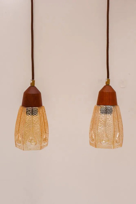 Image 1 of Suspensions en verre de Pukeberg, Suède, années 1960, lot de 2