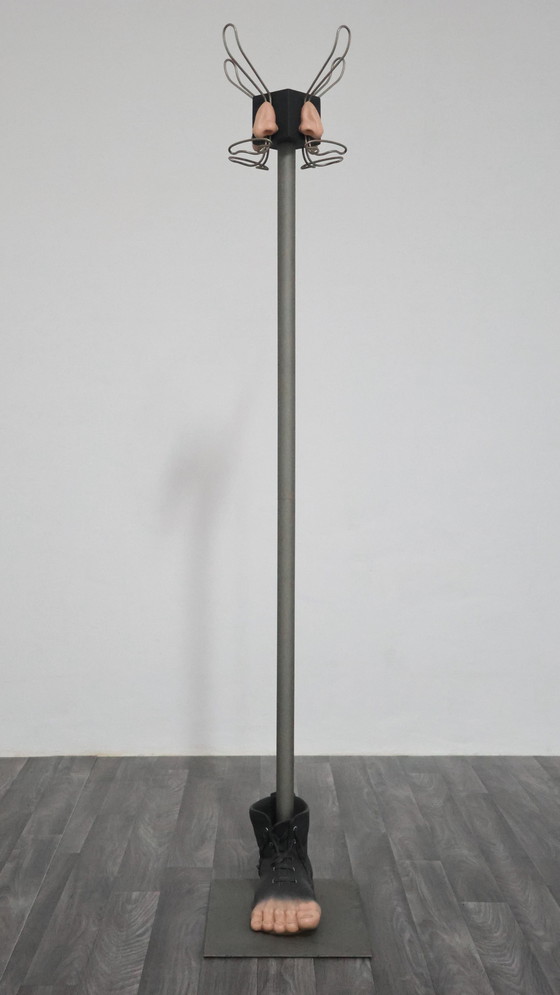 Image 1 of APPENDIABITI SCULTOREO ANTARTIDEE ANNI 80 RENÈ MAGRITTE PEZZO UNICO