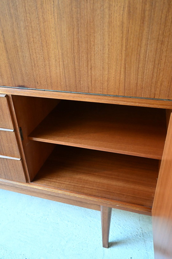 Credenza/mobile alto in teak vintage, design danese anni '60 – Credenze alte, Wood (photo 12 of 15)