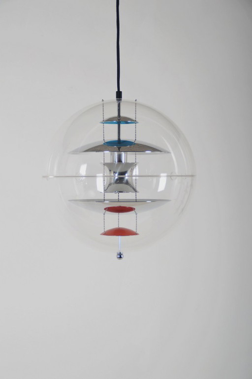 Suspension VP Globe 40 conçue par Verner Panton pour Verpan