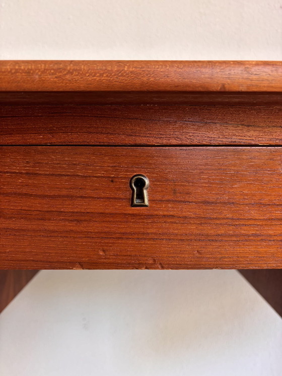 Image 1 of Vintage Deens bureau teak