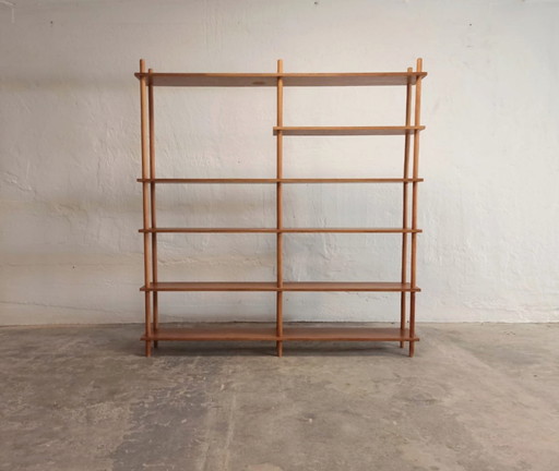 Willem Lutjens stokkenkast shelving unit