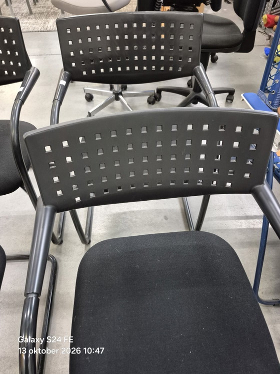Vitra Visavis chairs – Conference chairs, Metal, Plastic (photo 4 of 5)