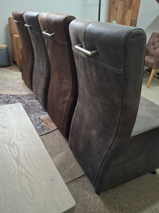 Image 1 of 4 sedie da pranzo in pelle mobili, 2 colori