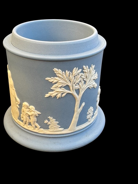Image 1 of 3 cajas cubiertas de porcelana Wedgwood