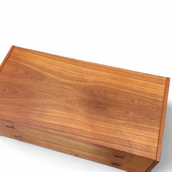 Image 1 of Vintage chest of drawers