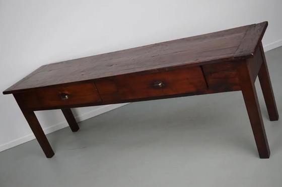 Image 1 of Großer, antiker französischer Beistelltisch im Kolonialstil aus Teakholz