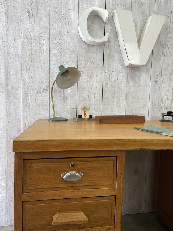 Image 1 of Bureau de Professeur