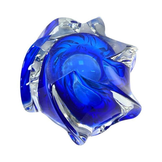 Image 1 of Chřibská Sklarna Cecoslovacchia anni '70 posacenere artistico a forma libera, vetro cobalto