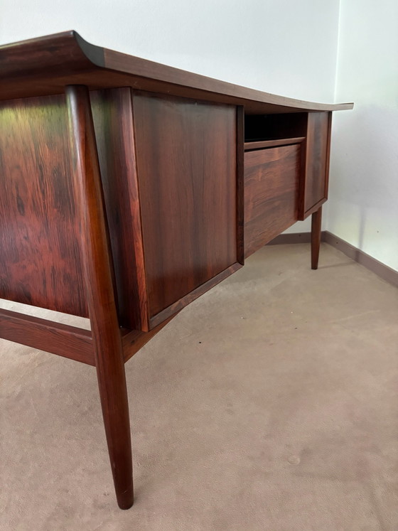 Scrivanie autoportante in palissandro Mid-Century – Legno (photo 2 of 12)