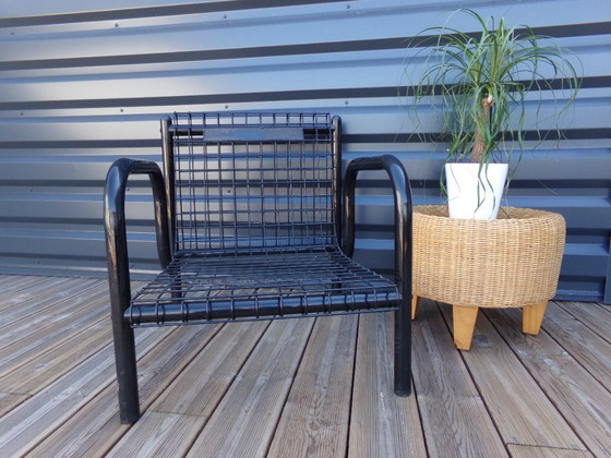 Image 1 of Coppia di poltrone nere in "rete metallica".