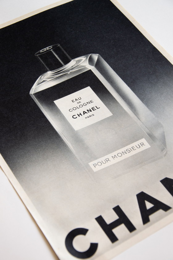 Image 1 of Poster pubblicitario vintage originale CHANEL Eau de Colonia Pour Monsieur 1961 / INCORNICIATO / 32,9x24,7 cm / 13x9,7 pollici /