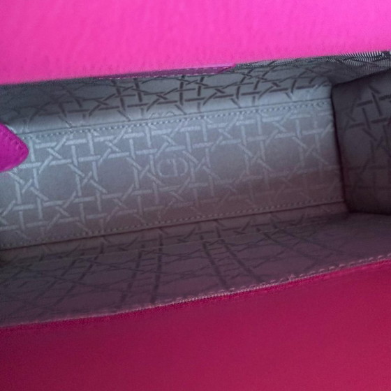 Image 1 of DIOR LADY SMALL FLAP - PELLE DI AGNELLO CANNAGE ROSA BARBIE, FERRAMENTA ORO