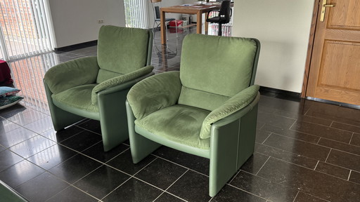 Twee Leolux fauteuils model Catalpa