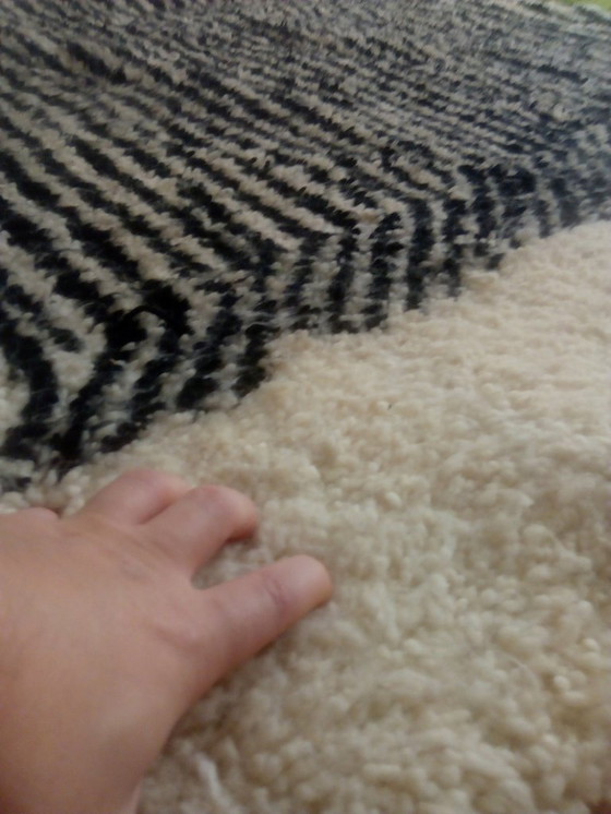 Image 1 of Tapis marocain en laine naturelle 300cmx200cm