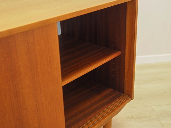 Image 1 of Teakhouten kast, Deens design, jaren 70, gemaakt in Denemarken.