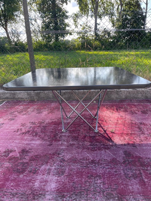 Thonet eiffel salontafel