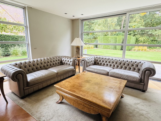 Image 1 of Sofá Chesterfield de piel Natuzzi – Diseño italiano