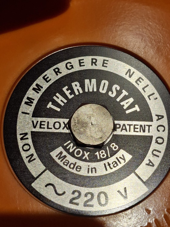 Image 1 of Machine à expresso Velox des années 1970 / état neuf, conçue par P. Malago