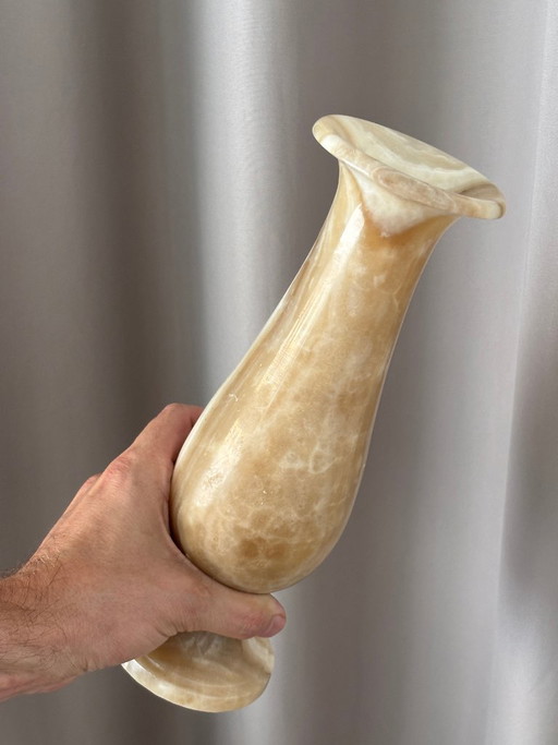 Grand vase vintage sculpté dans du marbre onyx naturel massif. – vazen, Stone (photo 2 of 11)