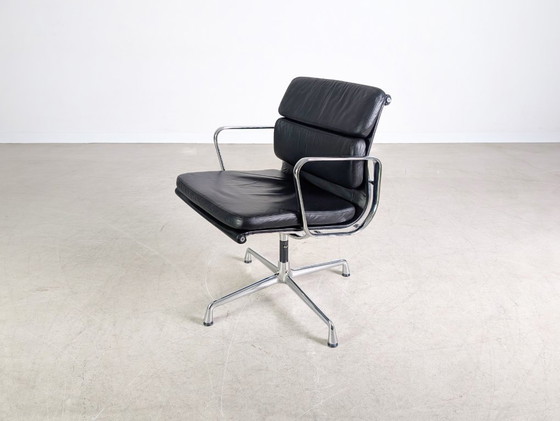 Image 1 of 3x Original Vitra EA 208 soft pad schwarz Leder Stuhl Charles Eames