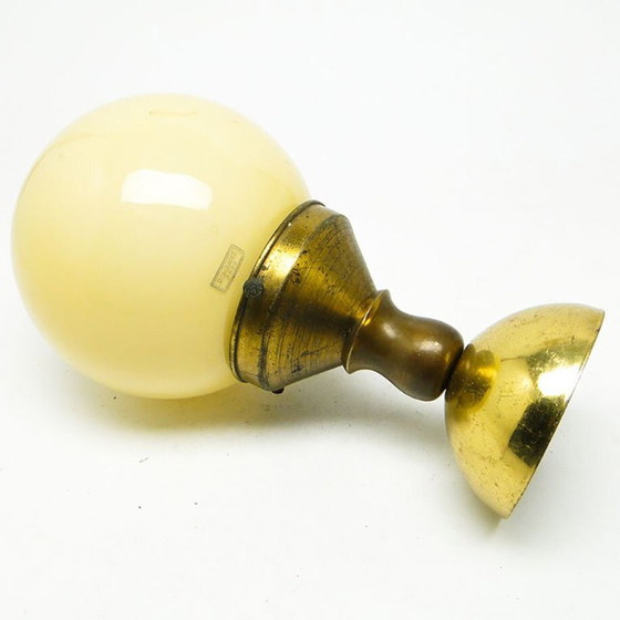 Lámpara de techo Art Déco de Huta Zawiercie, Polonia, años 30 – Plafones, Glass, Brass (photo 8 of 16)