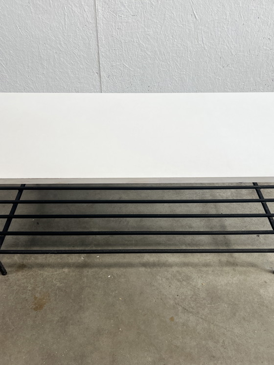 Image 1 of Table basse vintage, plateau en bois blanc sur structure en acier noir. 1970's