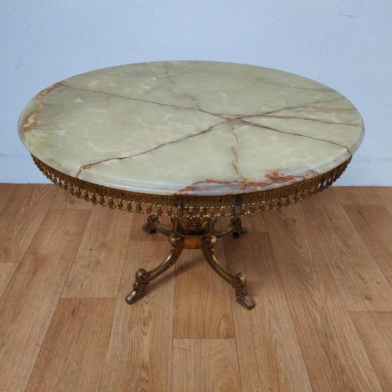 Round vintage Regency coffee table with marble onyx top 82cm – Brass (photo 2 of 9)