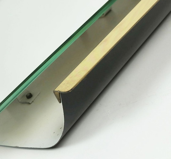 Image 1 of SPECCHIO DA PARETE moderno di metà secolo degli anni '50 e '60 con cornice in metallo e ottone