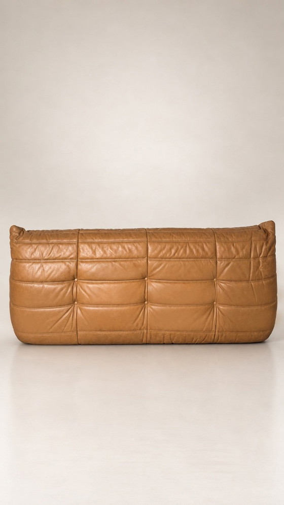SET of 2 Togo sofas by Michel Ducaroy for Ligne Roset, in camel leather, Modular sofas, Beige (photo 10 of 12)