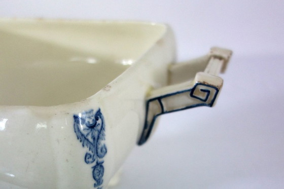 Image 1 of Grande zuppiera rinascimentale in pietra di ferro di Clairefontaine, XIX secolo