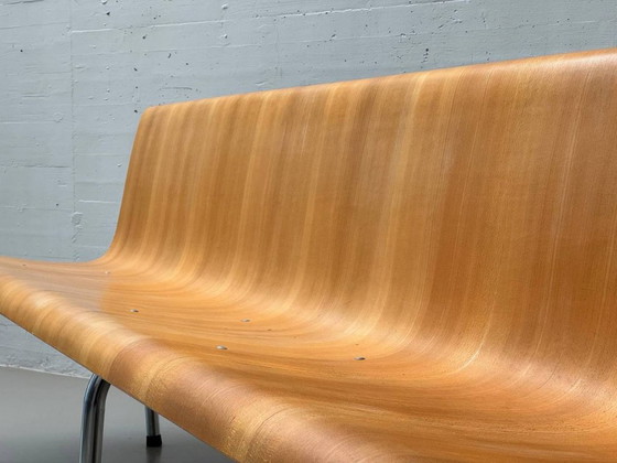 Banc en hêtre moulé stratifié avec piètement en tube d'acier, années 1960 – &Tradition, Wood (photo 8 of 18)