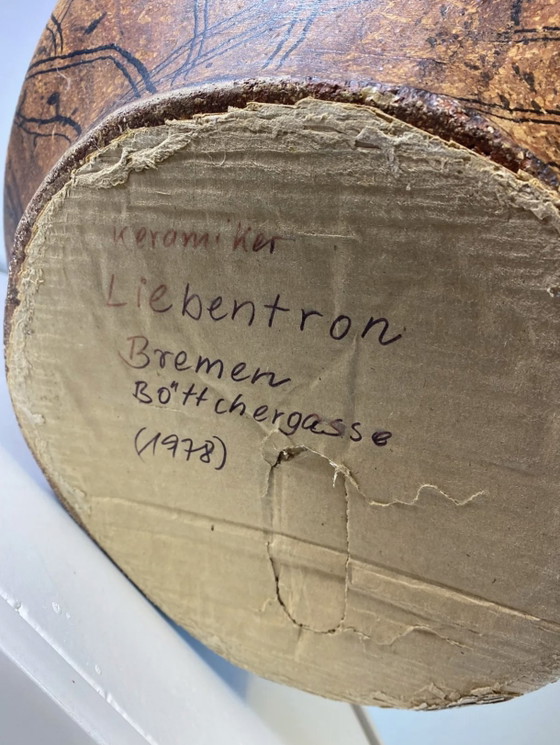 Vaso da terra brutalista tedesco anni '70 di Gerhard Liebenthron – Vasi, Ceramic (photo 6 of 6)