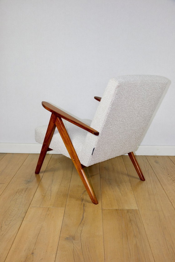 Image 1 of Vintage armchair B-310 VAR white structural boucle 1970s - beech-coloured wood