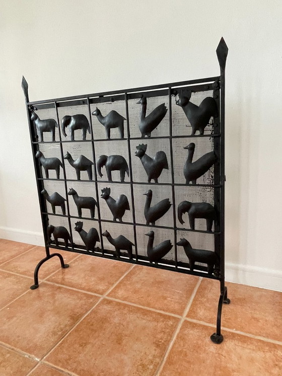 Image 1 of Parascintille in ferro battuto a forma di animale, stile Atelier Marolles, Francia, 1950