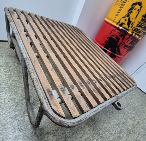 Chariot d'usine vintage – Tables basses, Metal, Rubber (photo 4 of 12)