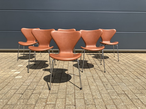 Image 1 of Fritz Hansen Series 7 Butterfly Chairs, Cognac Leather, NEW condition