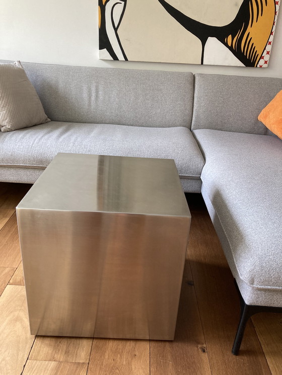 Image 1 of Tavolino mobile Casamilano cubo acciaio inox 48x48x48