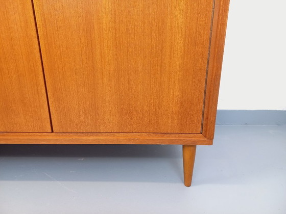 Image 1 of Armoire vintage style scandinave en teck des années 60