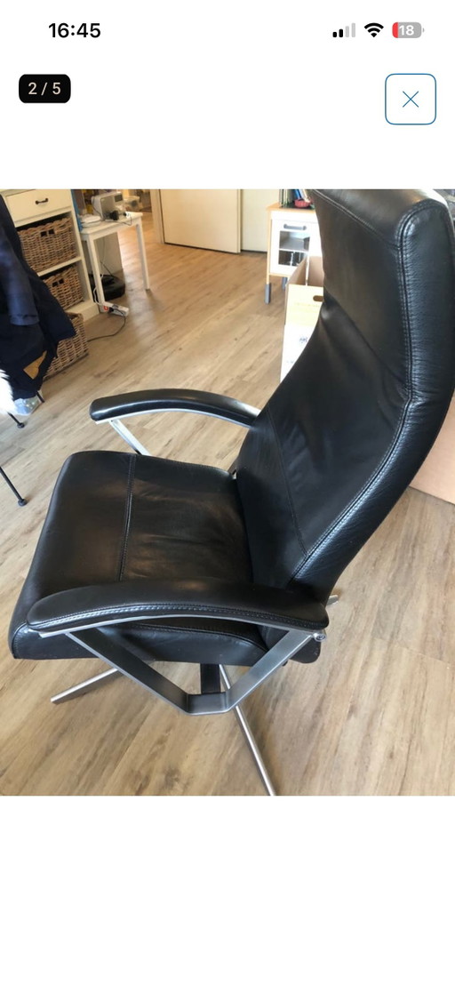 Hulshof adjustable chair
