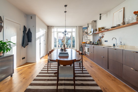 Image 1 of Tavolo da pranzo allungabile danese anni '70 - Teak massello, design senza tempo